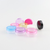 Assorted color 3g plastic concentrate container
