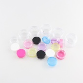 Assorted color 3g plastic concentrate container